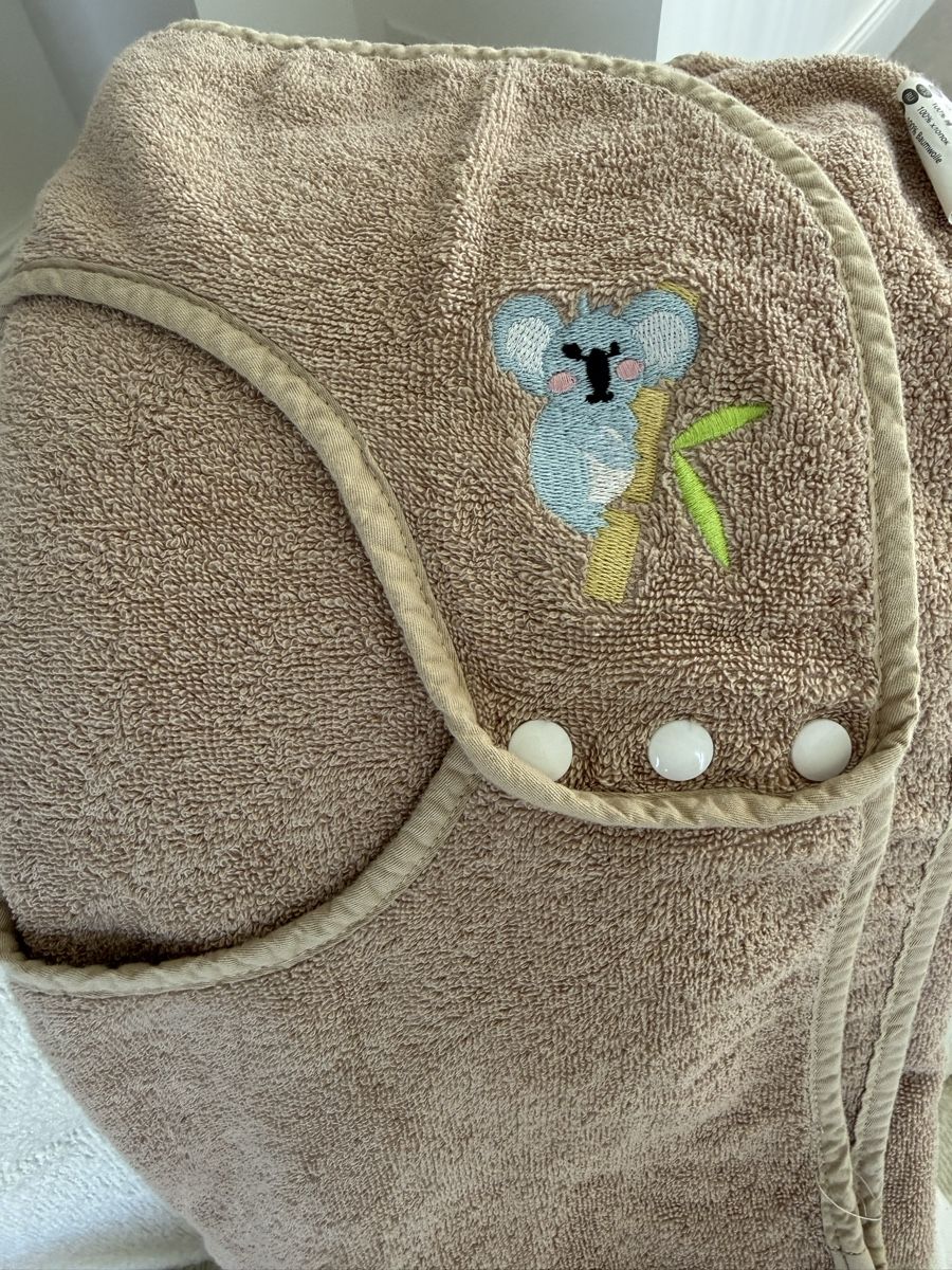 Teli da bagno: Cape de bain pour bébé avec tour de cou – Nuovo e nell'imballaggio originale da Vésenaz venduto da mar_xpz7 2