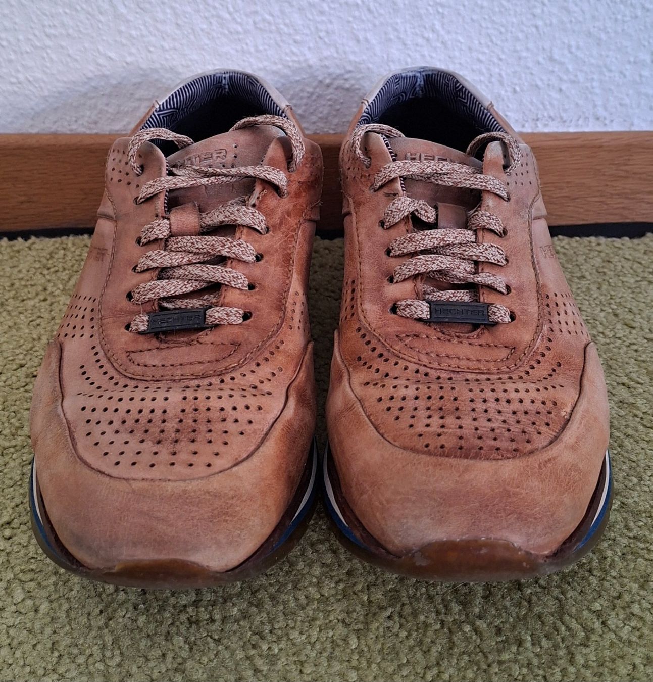 Scarpe da uomo: Leder-Sneaker von DANIEL HECHTER Grösse 43 – Usato da Feuerthalen venduto da kigo87 3
