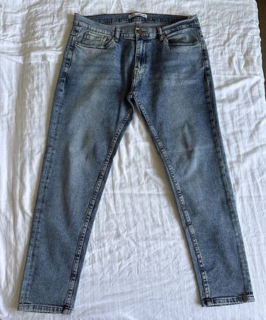 Zara Herren Jeans Gr. 46  Hellblau  CHF 25