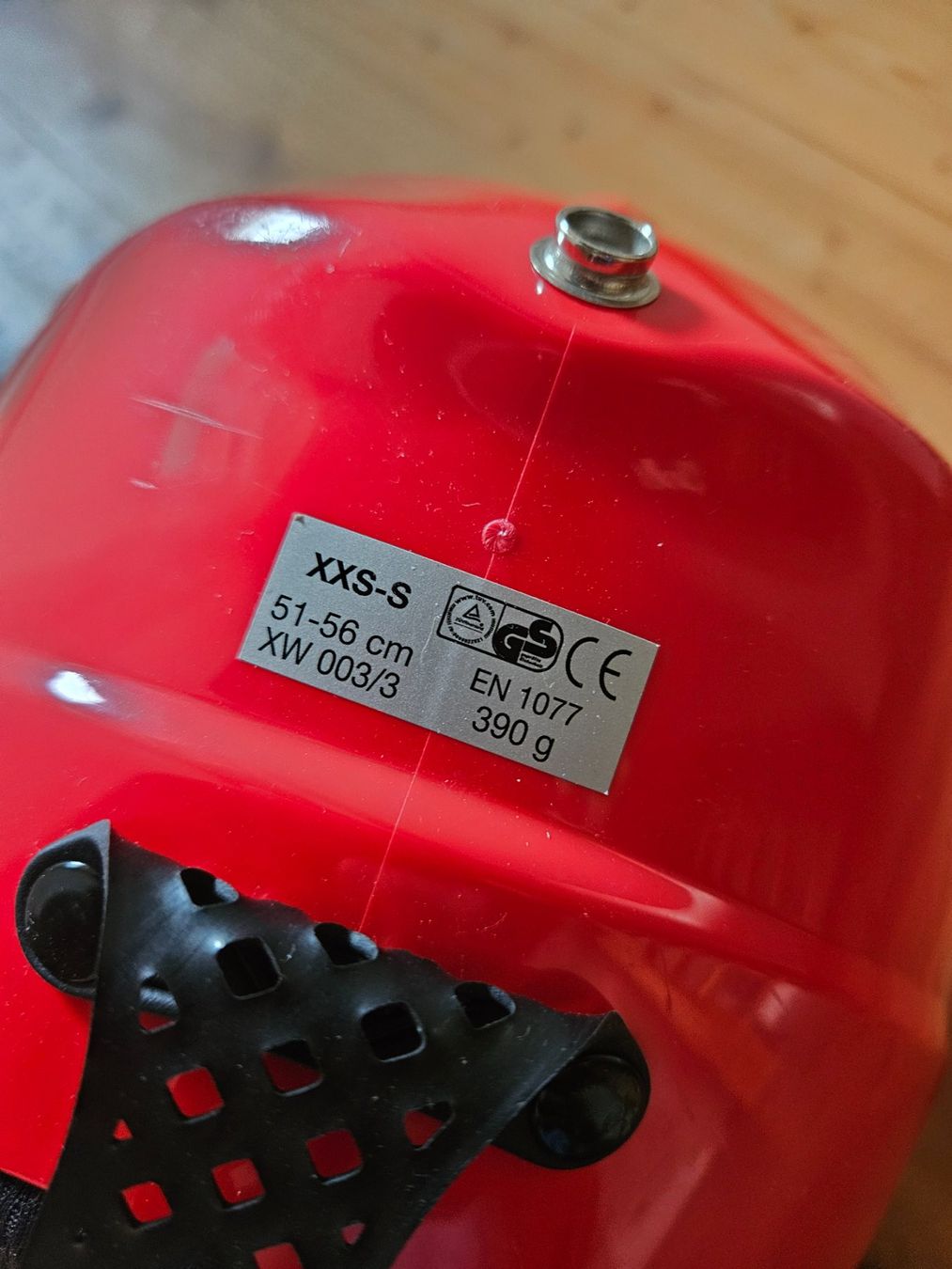 Uvex Caschi: UVEX Kinder Skihelm 51-56 – Usato da Rifferswil venduto da fle_5nqr 2