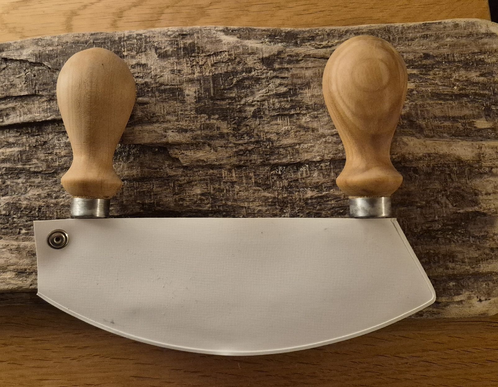 Victorinox Küchenmesser: Victorinox Wiegemesser ca. 18cm – Neu (gemäss Beschreibung) aus Basel von wer_smt6 5