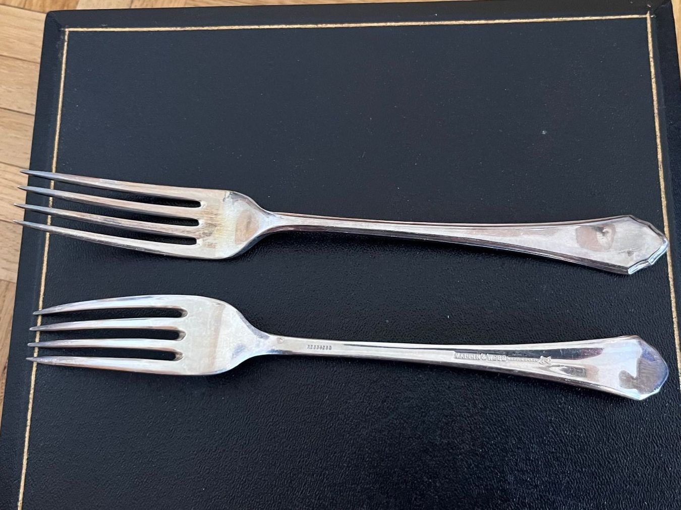 Forchette: 12-teiliges Gabel Set, von Mappin&webb, versilbert – Usato da Birsfelden venduto da thomey58 1