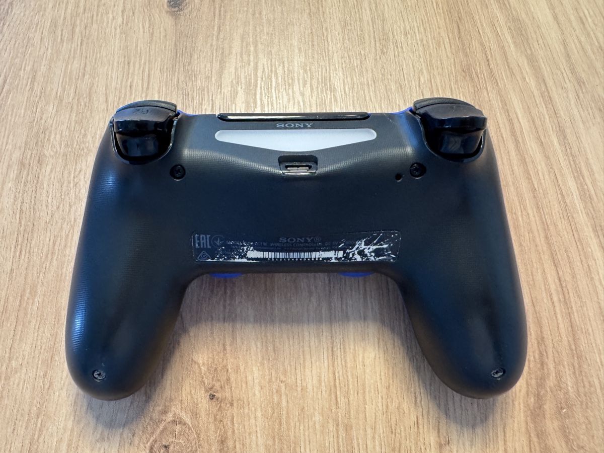 Controller: Sony PlayStation 4 Controller blau gebraucht – Gebraucht aus Biberist von etesummer 1