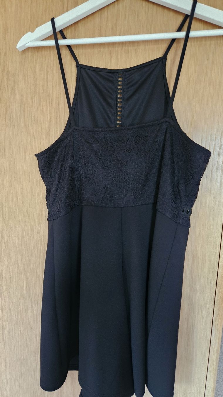 Tute: Kurzer Jumpsuit in schwarz, Grösse 38 – Nuovo (secondo la descrizione) da Lippoldswilen venduto da topmodel62 2
