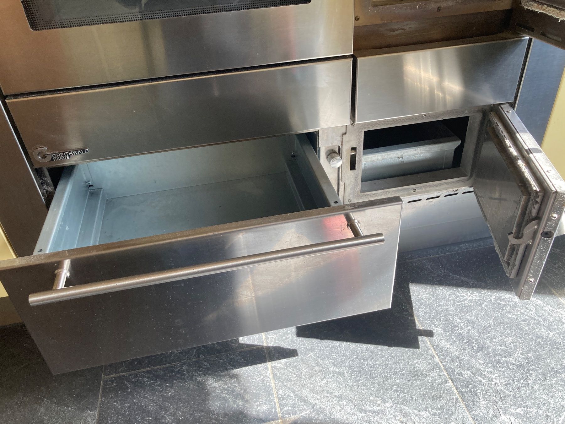 Tiba Cucine: TIBA Herd von Greithwald – Usato da Kerns venduto da cyro7777 4