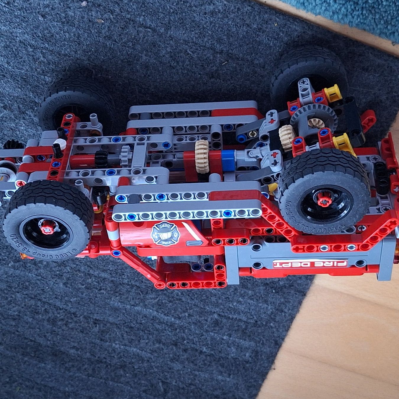 Lego Giocattoli: LEGO Technic Feuerwehrauto 42068 – Nuovo (secondo la descrizione) da Hettenschwil venduto da Schneuggi2 7