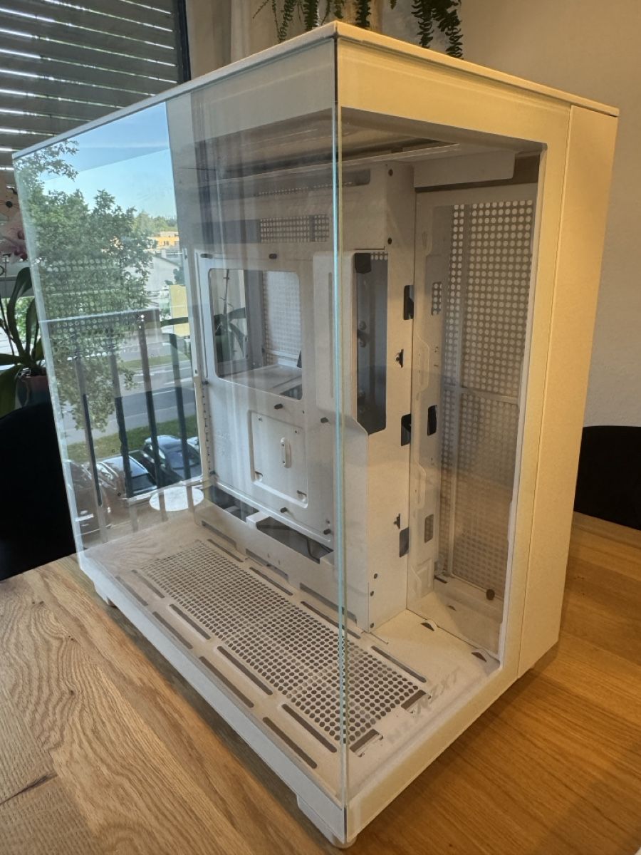 NZXT Custodie: NZXT H9 Flow Gehäuse weiss-TOP! – Usato da Ermensee venduto da Joao_ 3