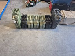 Zu verkaufen Kanister 5 x 10ltr + 2 x 20ltr