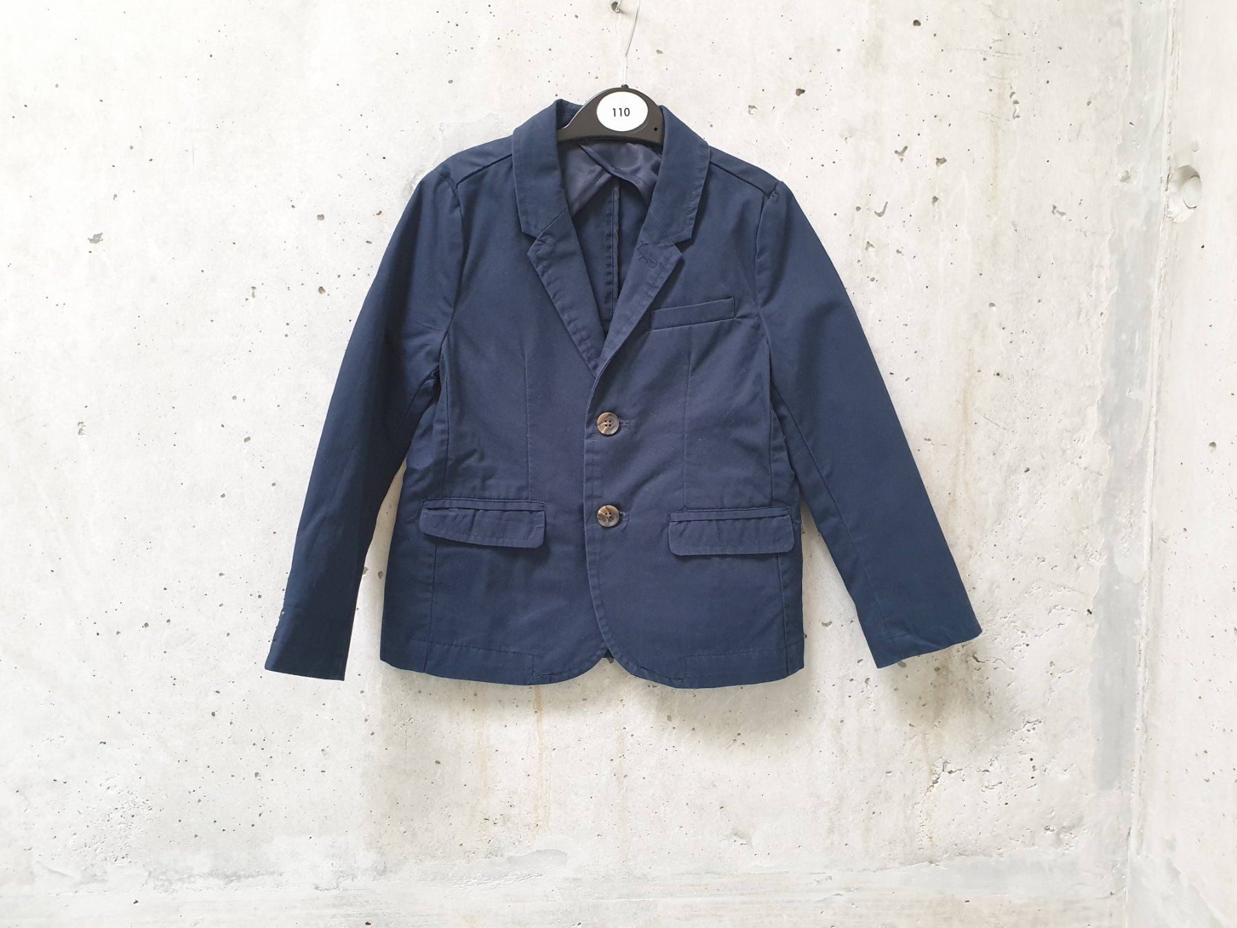 Completi: Veste de costume basic Sfera, bleu marine, garçon, 110 – Usato da Fribourg venduto da fripons