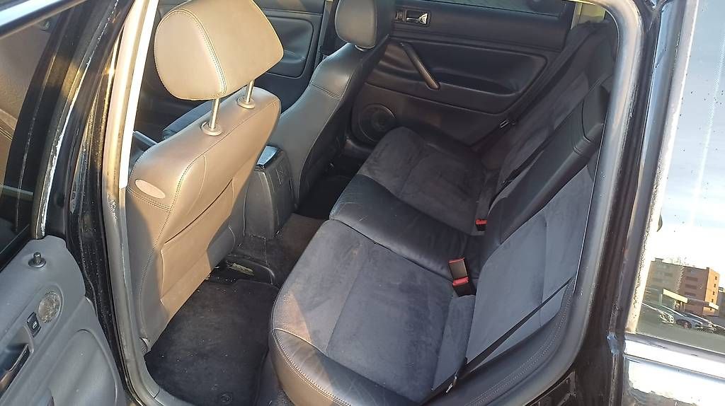 Automobili: VW Passat 2.8l V6 4Motion – Usato da Bretzwil venduto da yve_r8hw 4