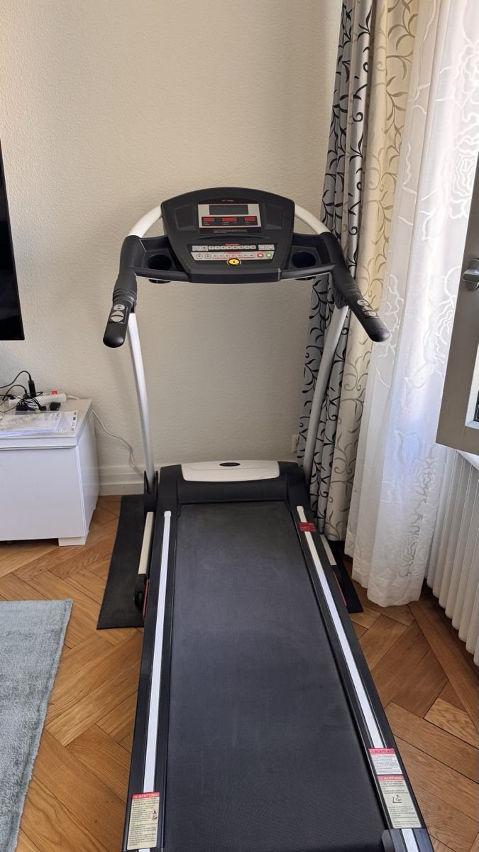 Hometrainer: Laufband Smooth Fitness 5.15 e – Usato da Zürich venduto da NaimaLara1