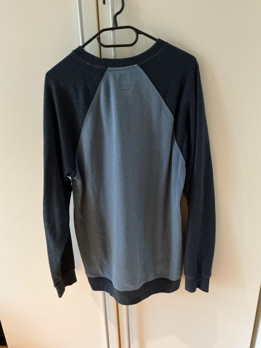 Pullover & Sweatshirts: Vans Pullover blau-grau Grösse M neuwertig – Gebraucht aus Brittnau von lschaub 1