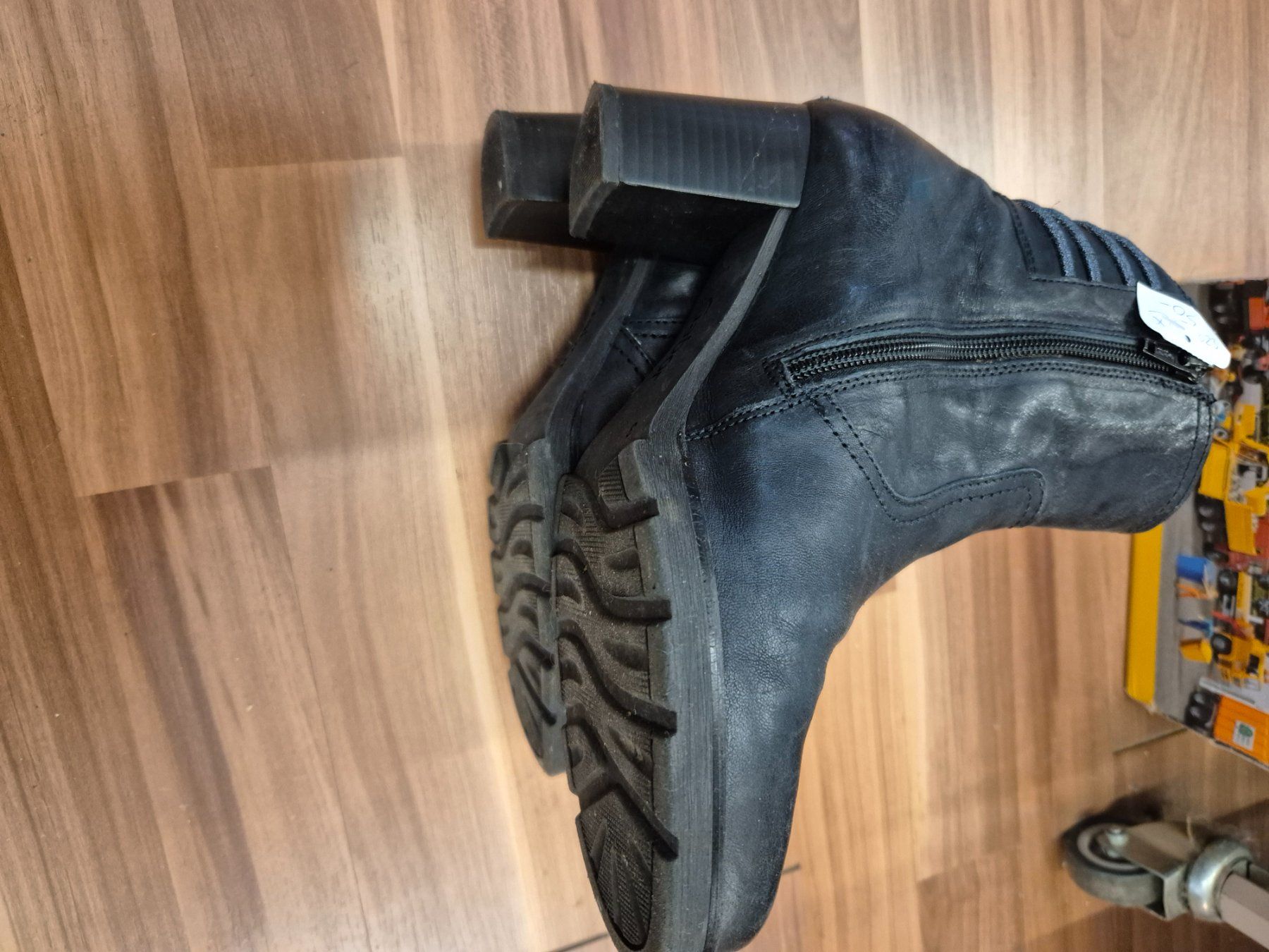 Gabor Scarpe da donna: 1 Paar Stiefeletten  gr36 Gabor B14 – Usato da Schwarzenburg venduto da Flamingo07 2