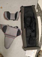 Thule Chariot Infant Sling + Thule Chariot Baby Supporter