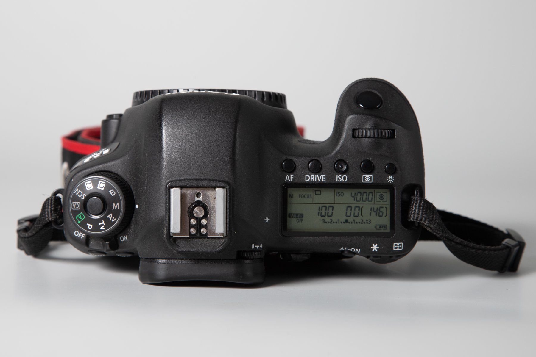 Canon Fotocamera: Canon 6 D Mark Vollformatkamera – Usato da Basel venduto da mai_qzm2 2