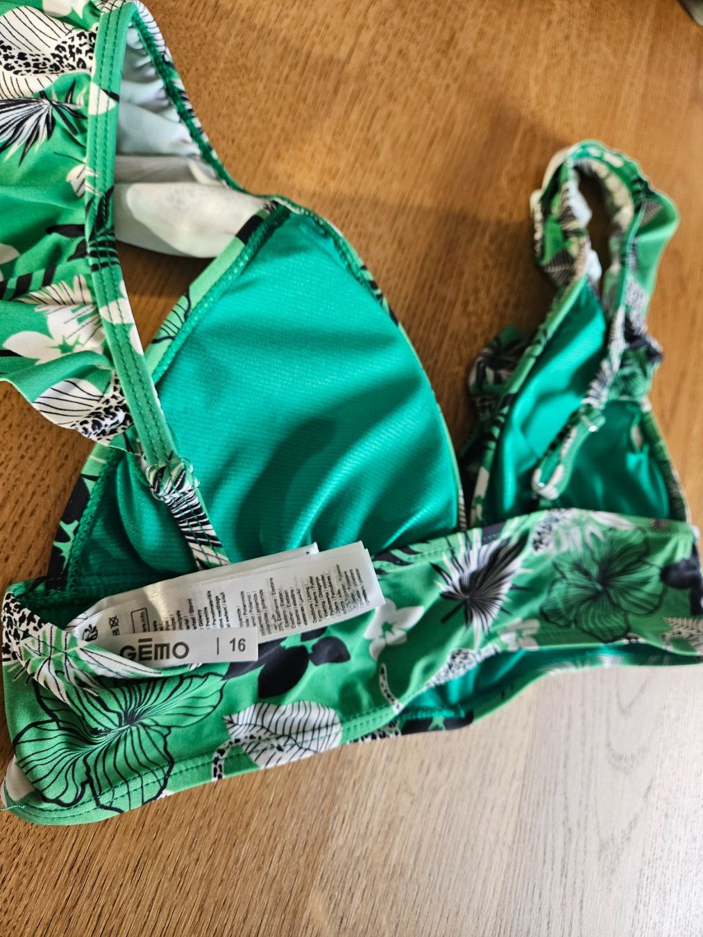 Costumi da bagno & Bikini: Haut de bikini 16 ans – Usato da Vétroz venduto da sas_yln5 2
