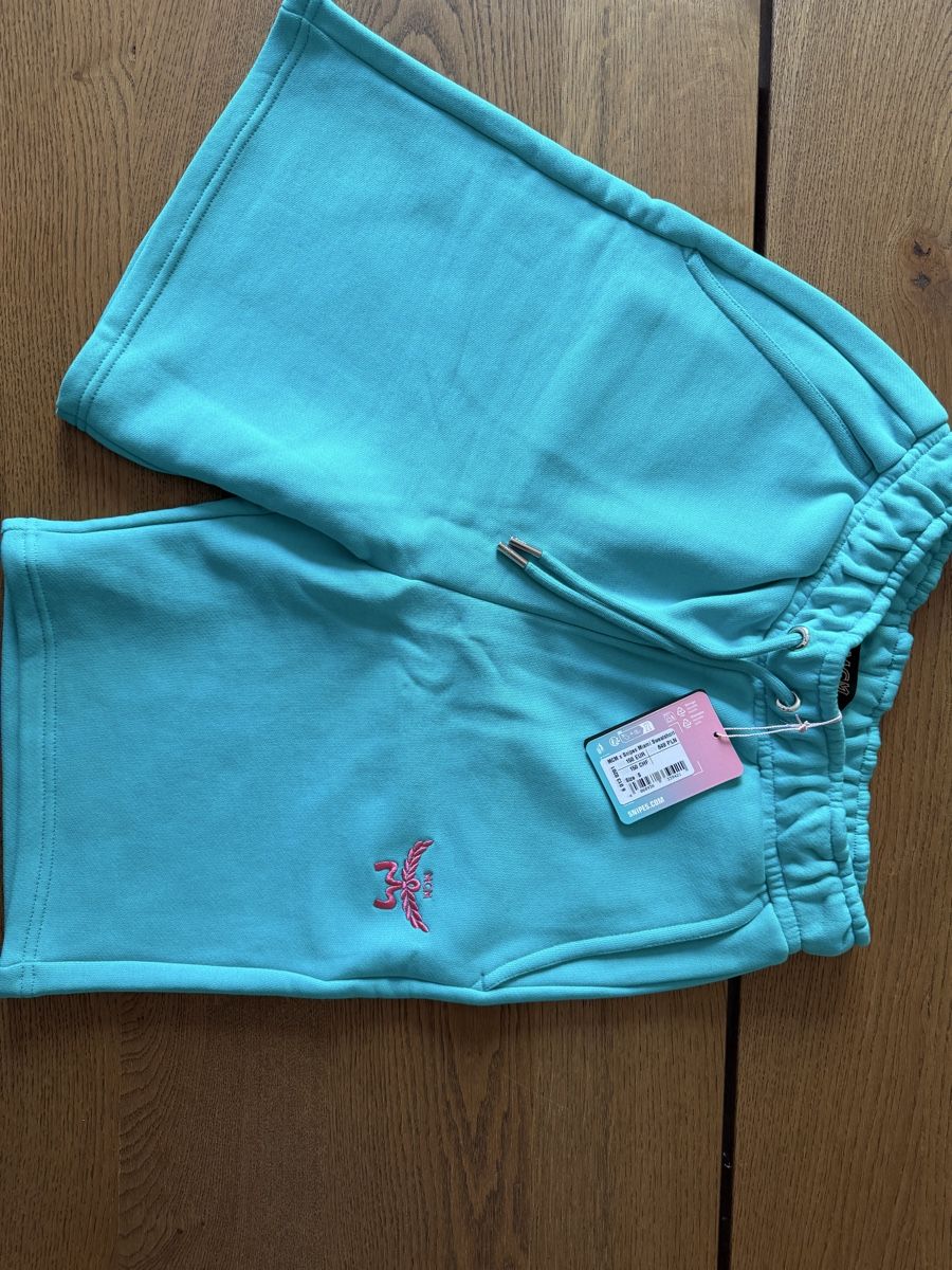 Mcm Pantaloni: MCM x SNIPES Shirts Größe S – Nuovo e nell'imballaggio originale da Zürich venduto da han_pz5r