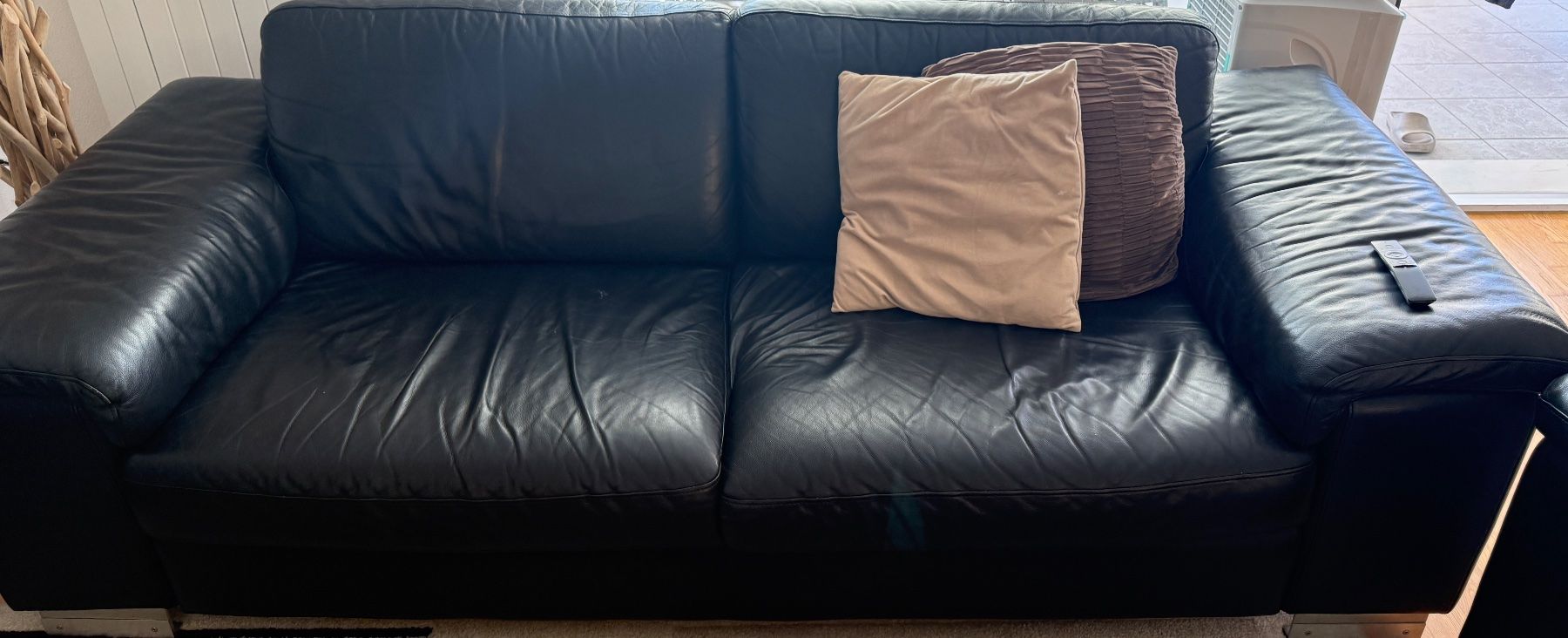 Divani: Schwarze Ledersofa – Usato da Winterthur venduto da xhe_k2zy 1