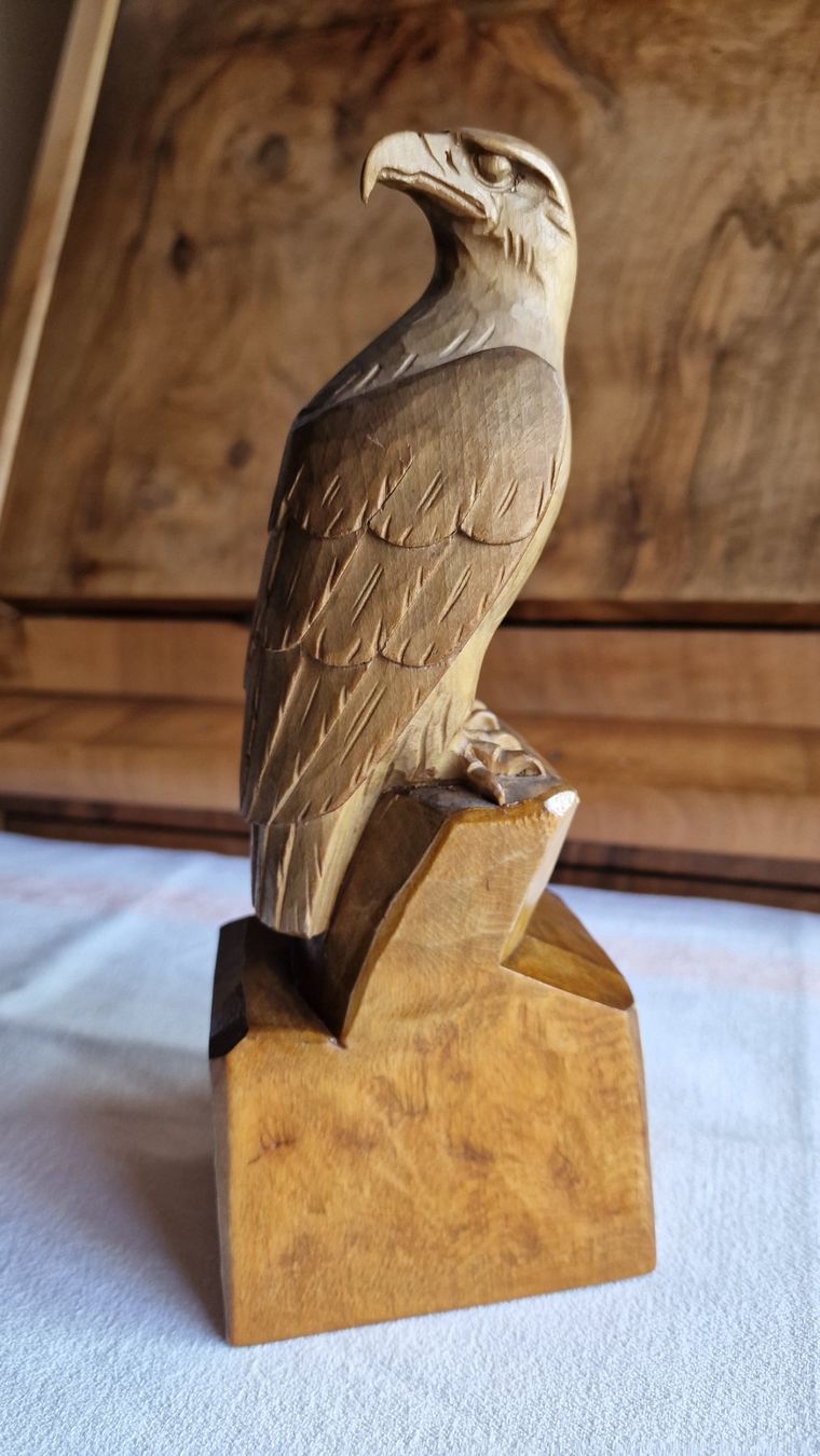 Statuette: Ernst Gander, Schwanden bei Brienz BE:   geschnitzter Adler – Usato da Röthenbach i. E. venduto da Heureka5
