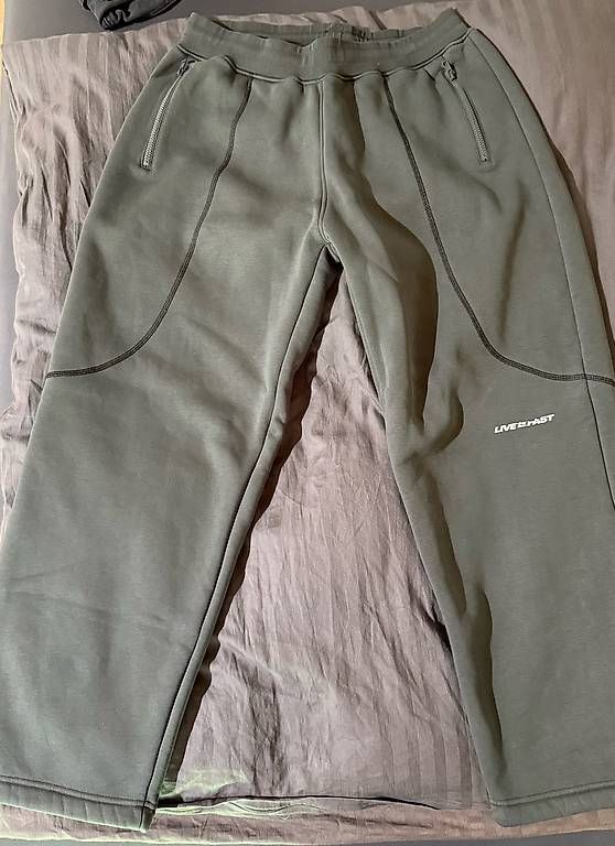 Jeans: Diverse Jeans/Trainerhosen LFDY, Eightyfive, Reternity – Usato da Dussnang venduto da bue_fx8n