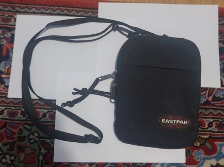 Eastpak Umhaengetasche Schwarz Herren guter Zustand