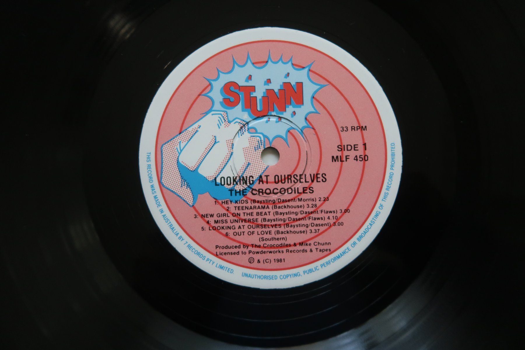 Dischi in vinile: THE CROCODILES - LOOKING AT OURSELVES - VINYL LP – Usato da Basel venduto da Patiscat 2
