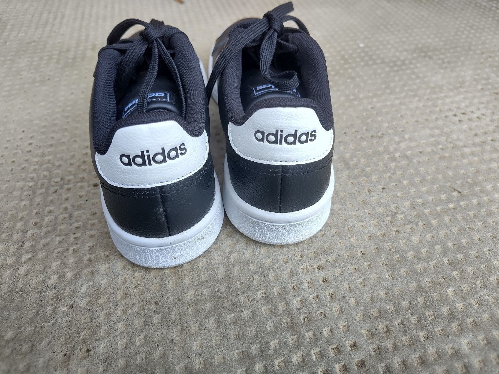 Adidas Scarpe da uomo: Adidas Sneakers Gr.39 1/3 – Usato da Gümmenen venduto da Biitama 3