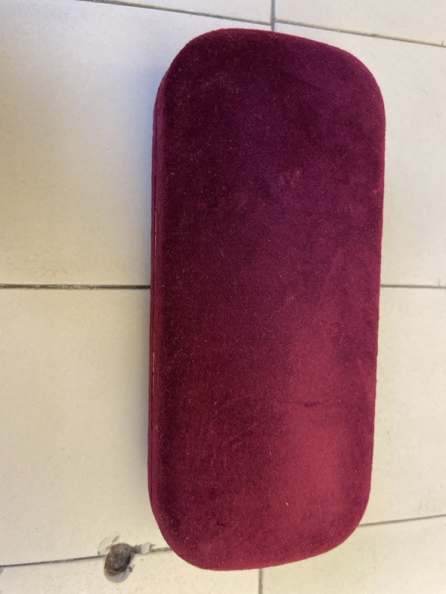Gucci Altro in  Abbigliamento & Accessori: Custodia originale Gucci – Nuovo (secondo la descrizione) da Cagiallo venduto da Misschiacci- 3