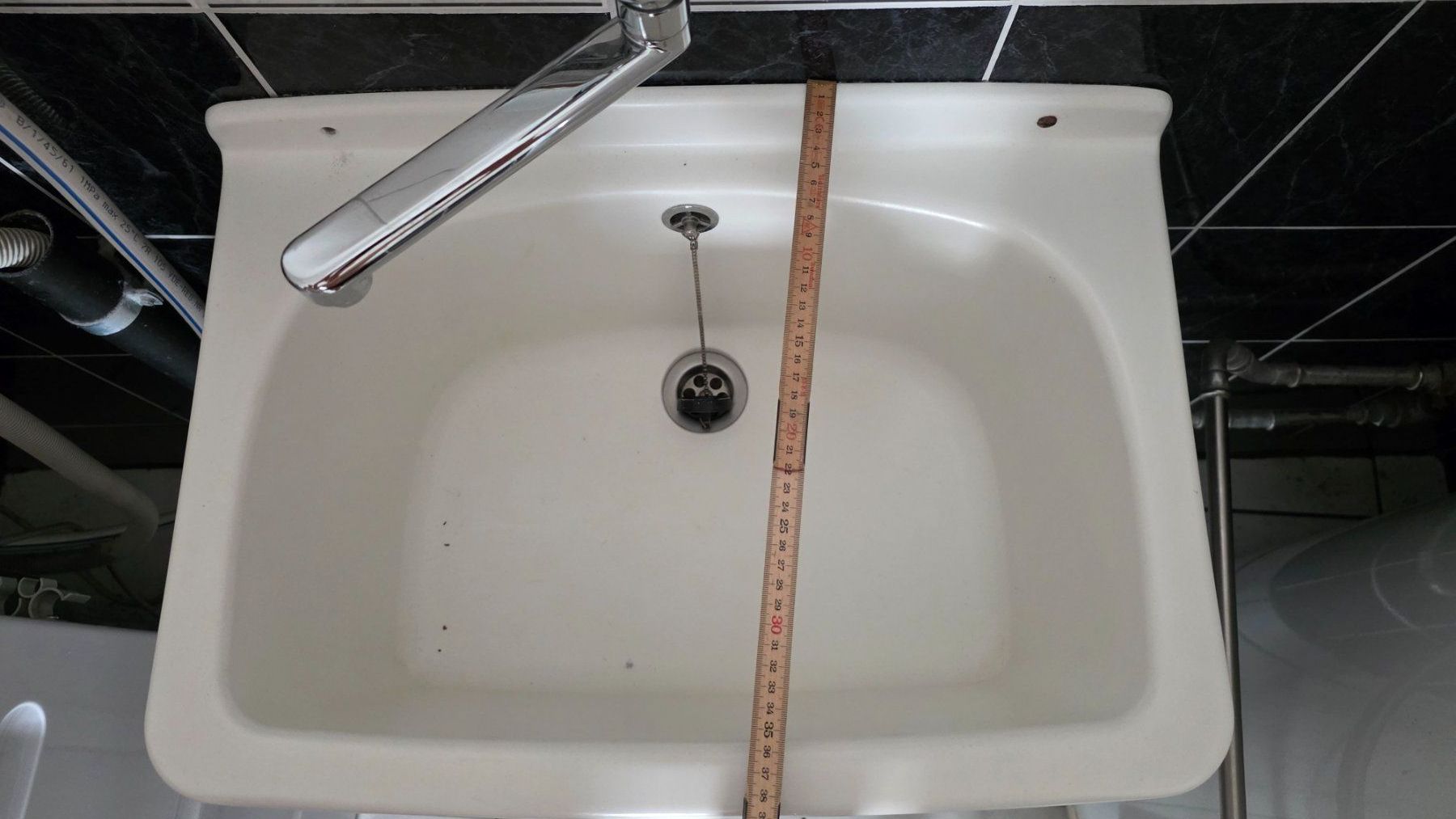 Lavabi & lavandini: Waschbecken aus Plastik weiss – Usato da Duggingen venduto da Schwinger66 3