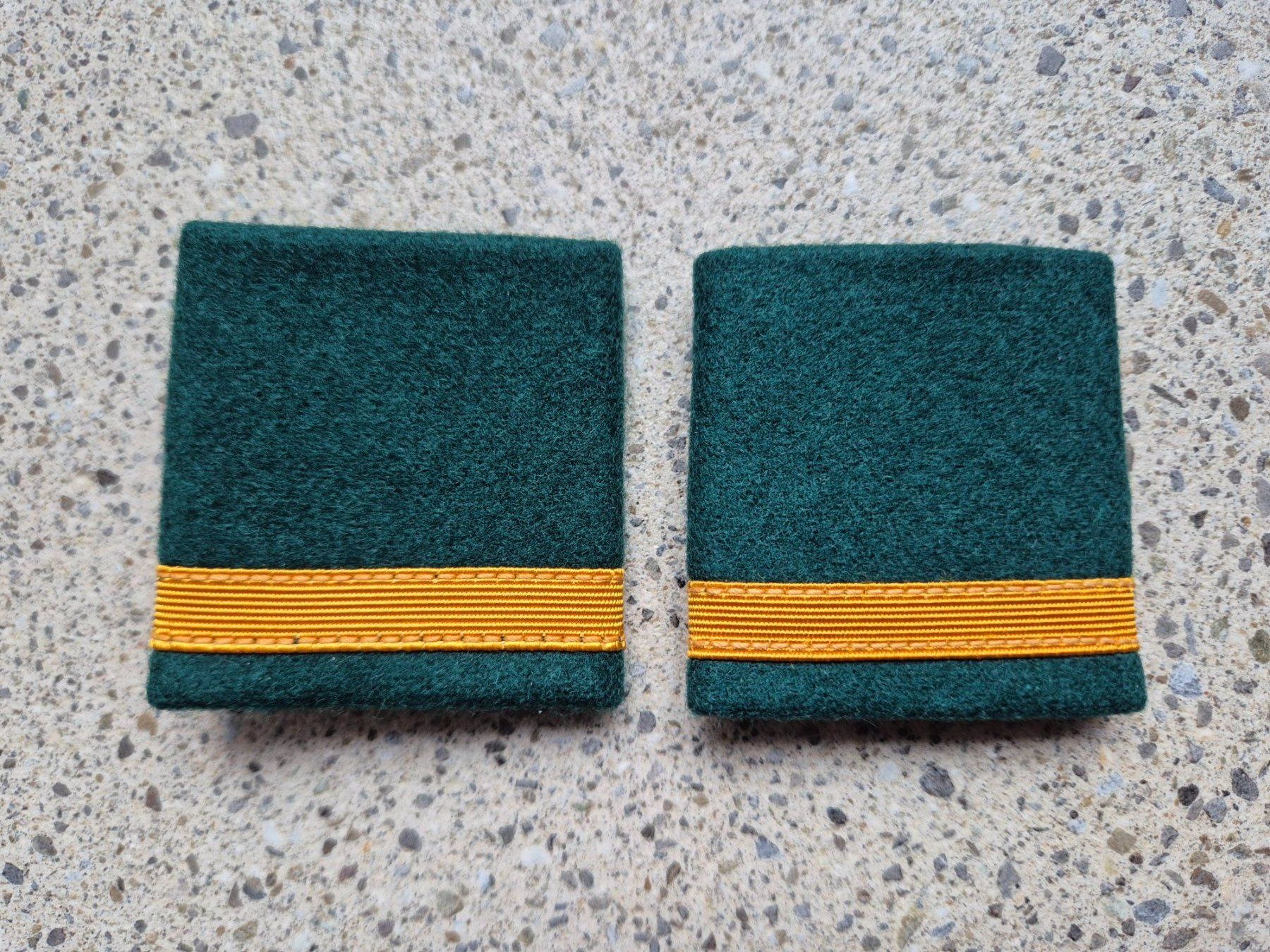 Schweizer Armee Placchette & Badge: *** Gradabzeichen Patten Set Major Infanterie *** – Nuovo e nell'imballaggio originale da Riedholz venduto da fr_sIruP