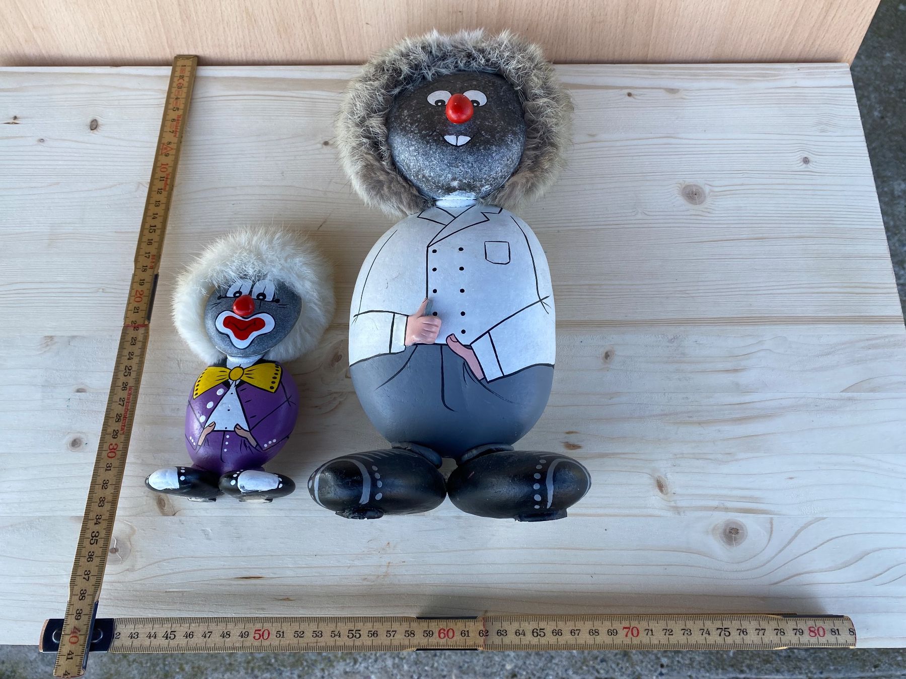Cloches & sonnailles: 2 schöne Steinfiguren – D'occasion à Feldbach par Olive1 9