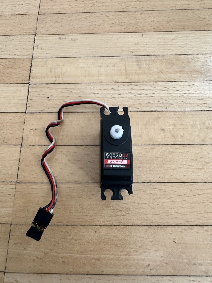 Futaba RC Modellbau: Futaba Mini-Servo S9670SV – Gebraucht aus Kilchberg ZH von wildGT