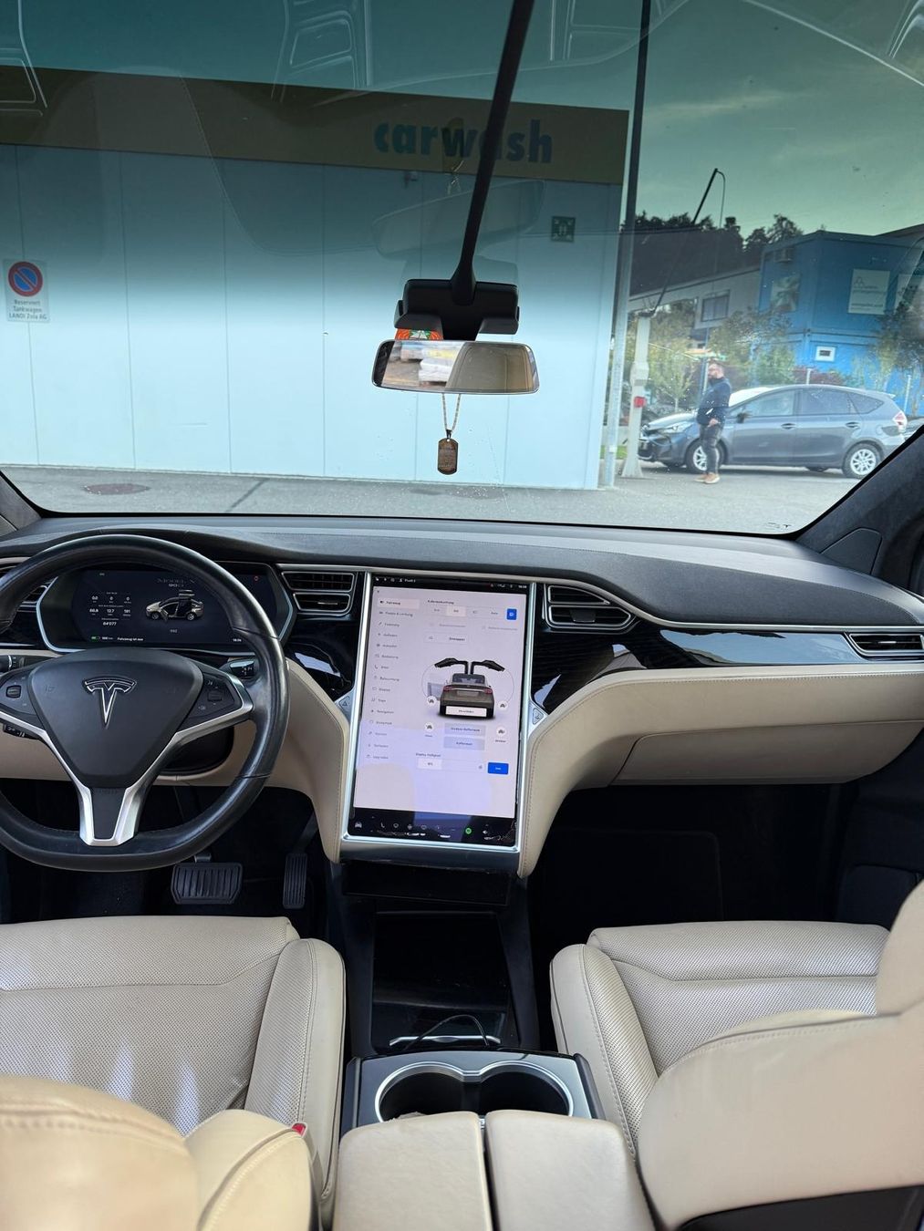 Tesla Automobili: Tesla Model x 90D Free Supercharge – Usato da Tann venduto da Samimi02 8