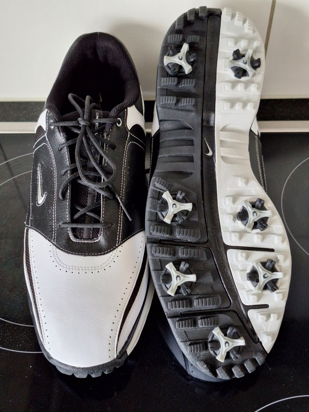 Nike Herrenschuhe: NIKEGolf Schuh, Grösse EUR 45.5 – Neu (gemäss Beschreibung) aus Wettingen von Liam2003