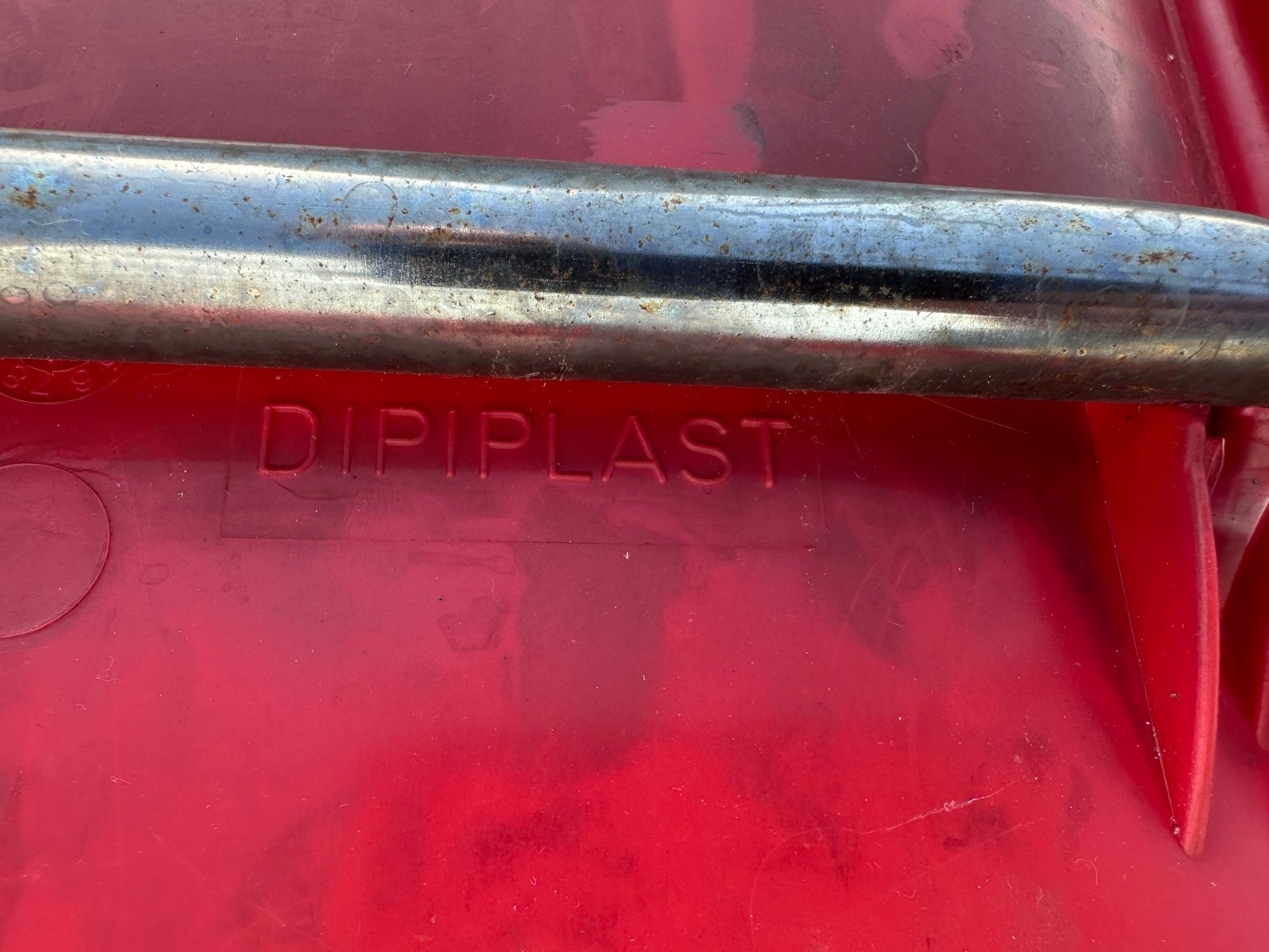 Sedie: 6 stapelbare Vintage Dipiplast Stühle – Difettoso da Zürich venduto da frauflufelberg 9