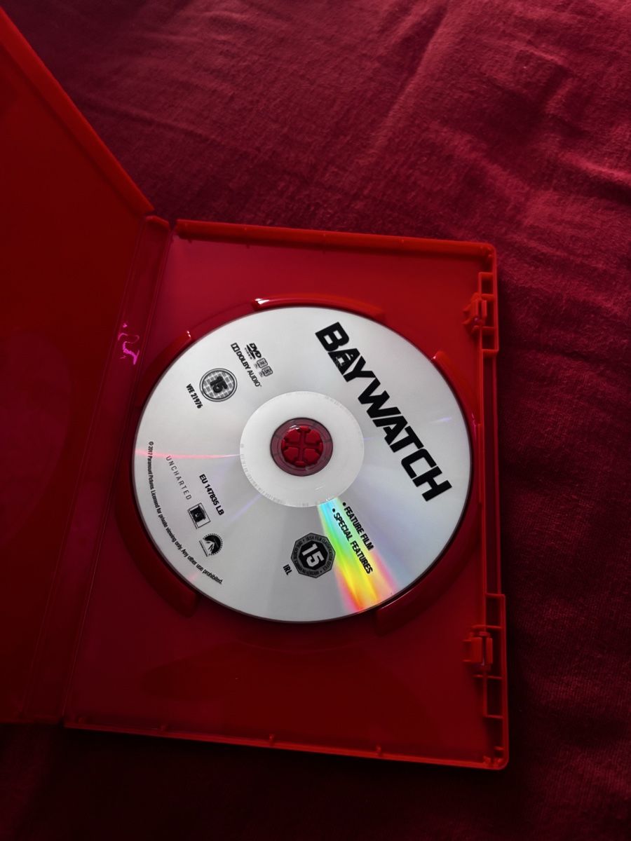Tutti i DVDs: DVD Baywatch Alerte à Malibu – Usato da Genève venduto da esd_ty88 2