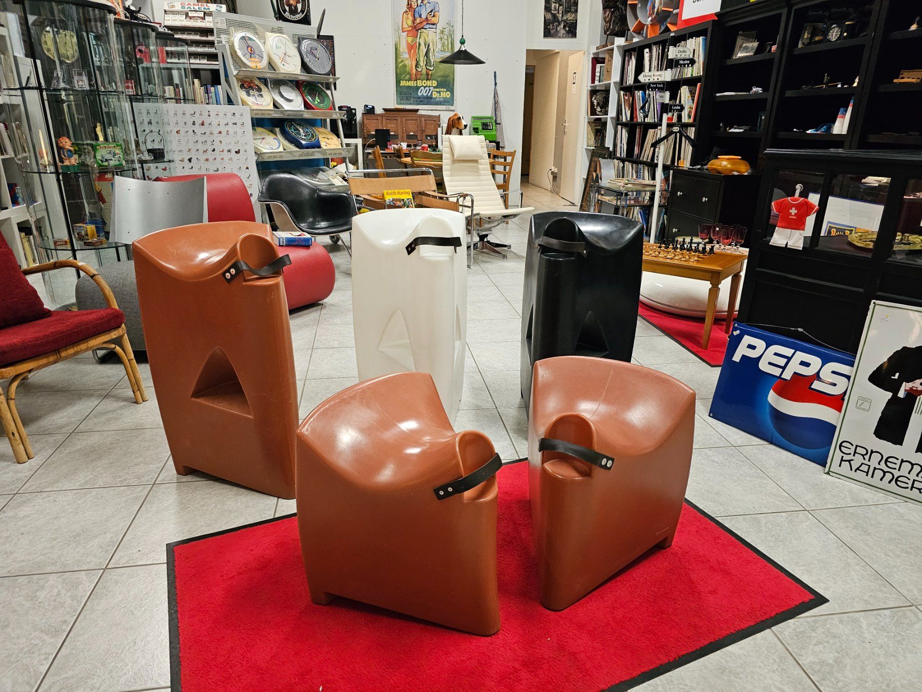 Sgabelli: 1St. 2006 Bronco Extremis Bar Hocker Höcker Sattelhocker – Usato da Nottwil venduto da Wondewa-Shop 9