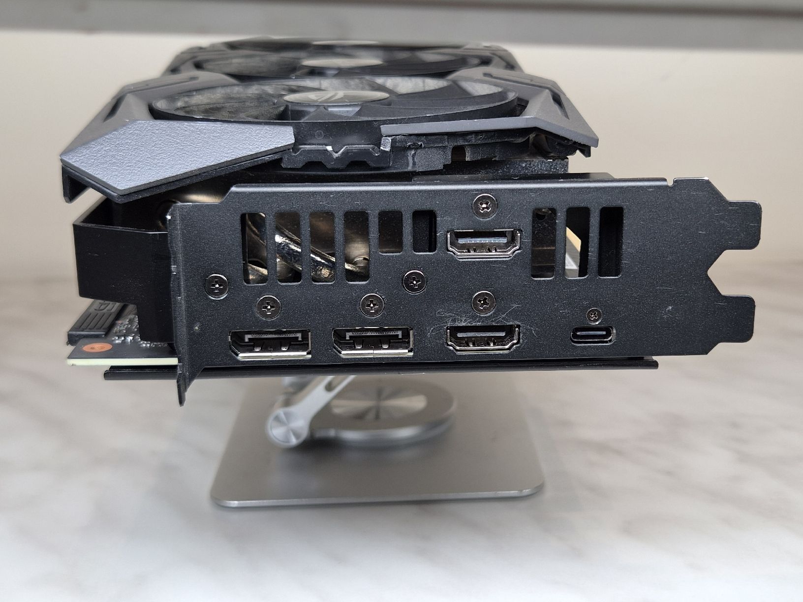 Asus Schede grafiche: ASUS ROG-STRIX-RTX2070S-A8G-GAMING – Usato da Schaffhausen venduto da P3ntiumii 3