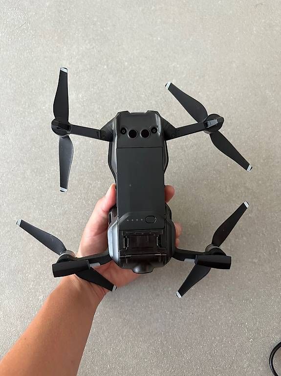 DJI Camcorder: DJI Mavic Air  Kit completo – Gebraucht aus Giubiasco von Semmenek 2