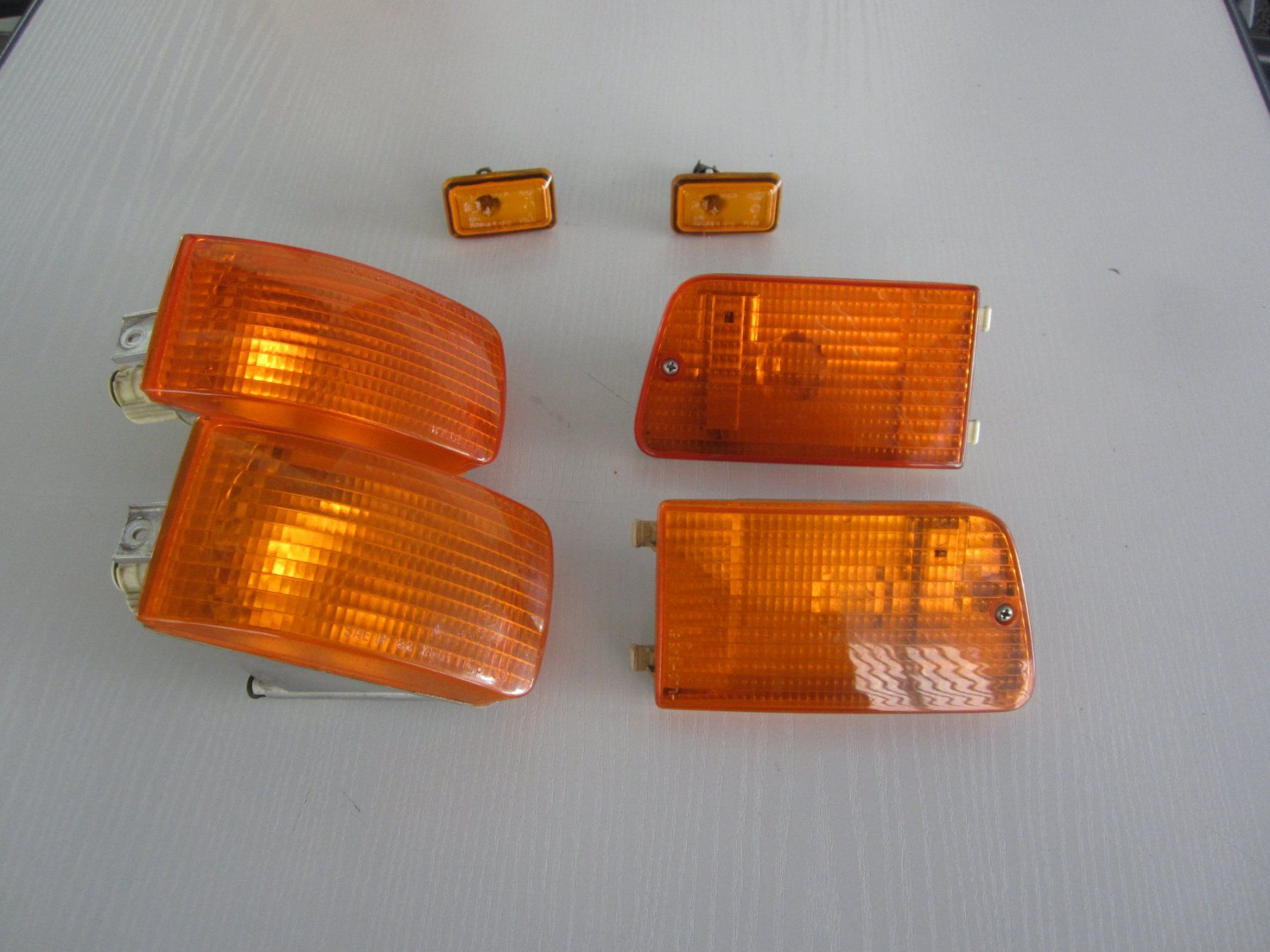 Porsche Tutti pezzi di ricambio auto: Porsche 911/964 Blinker vorne – Usato da Dietikon venduto da exclusive-cars-ag