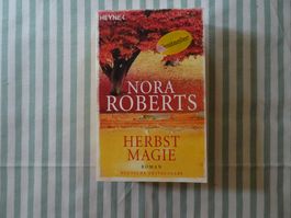 Nora Roberts - Herbstmagie - Roman - B490