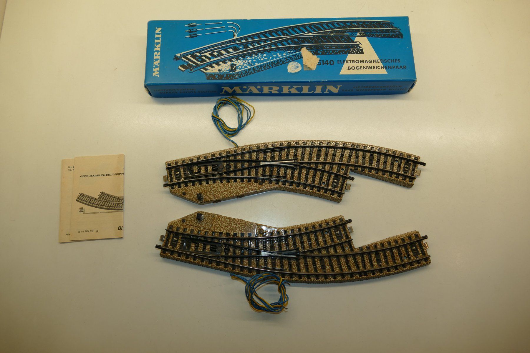 Märklin Modellini di ferrovie: Märklin H0: M-Bogenweichenpaar Einheit 1 – Usato da Niederhasli venduto da rail-duerst