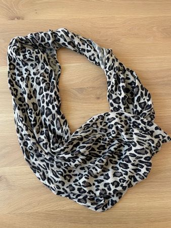 Schlauchschal Tigermuster von Globus