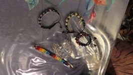 Lot de 10 Bracelets fantaisies neufs