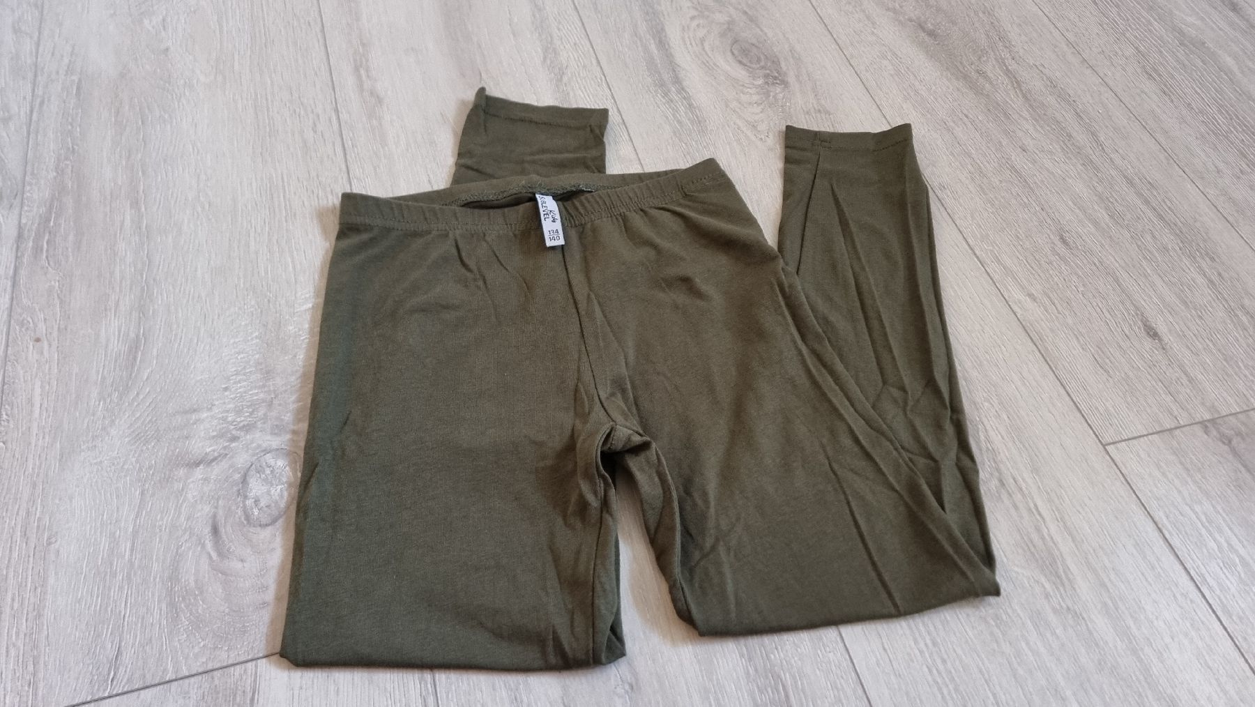 Calze & Collant: Leggings Gr 134 /140 Kaki – Usato da Wigoltingen venduto da Zuckerfee84 1