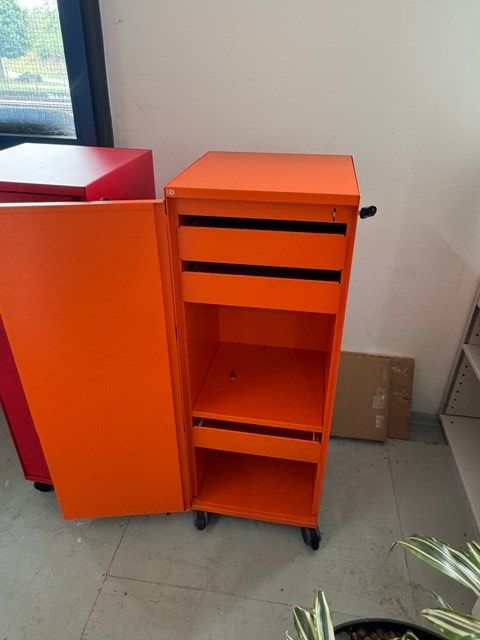 Lista Banconi: Lista Office Büro Caddy orange – Usato da Zollikofen venduto da OberliAG 3