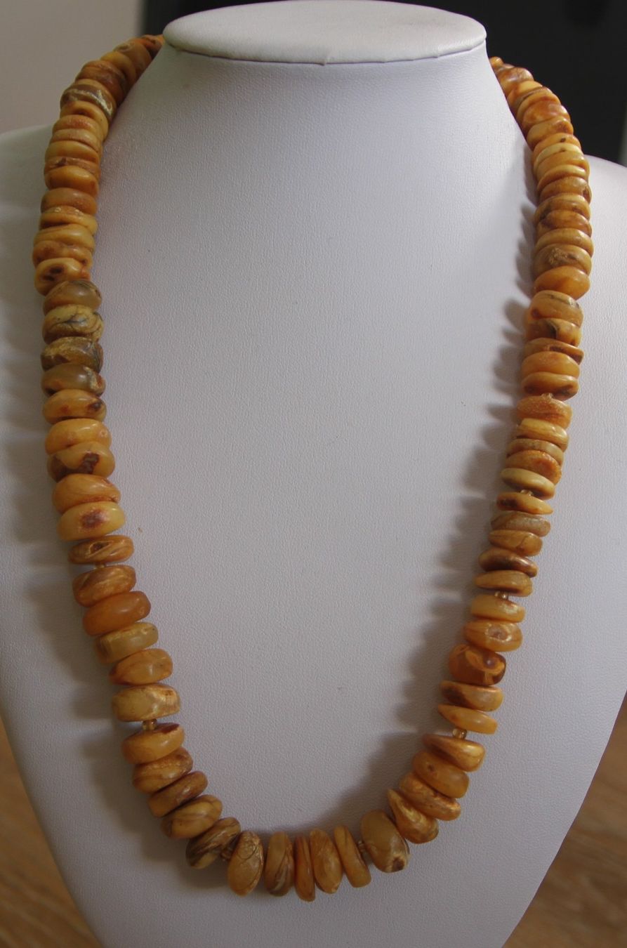 Catenine: Nachlass: Butterscotch Bernstein Kette Collier 60 Gramm – Usato da Matten b. Interl venduto da EdelsteineInterlaken 1