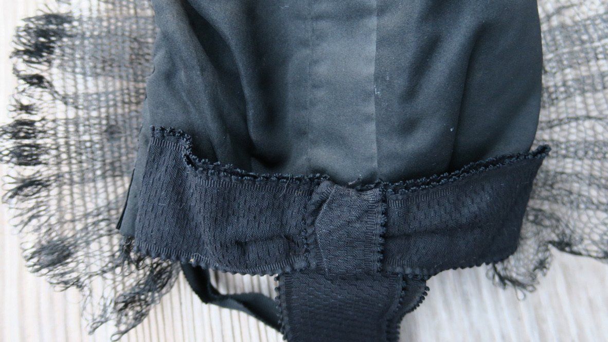 Costumi: Trachtenhaube, Tracht – Usato da Schwanden i. E. venduto da luvia01 5