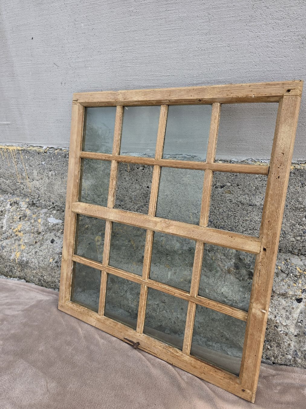 Finestre: Antikes Fenster mit handgemachtem Glas – Usato da Uster venduto da Cruleye