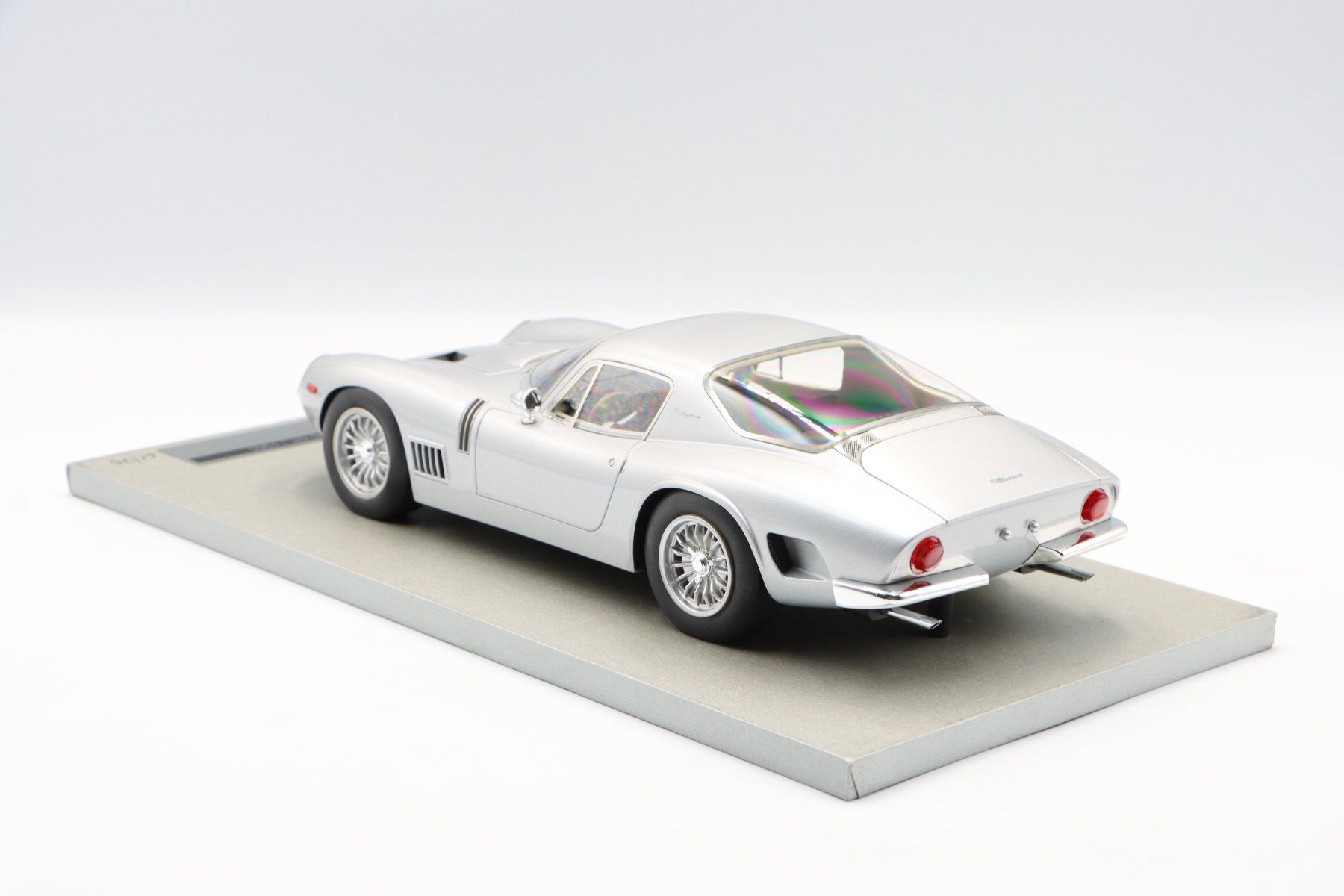 Modellini d'auto: Bizzarrini 5300 GT 1965 1:18 Tecnomodels – Nuovo (secondo la descrizione) da Bühl b.Aarberg venduto da modelldiecast 5